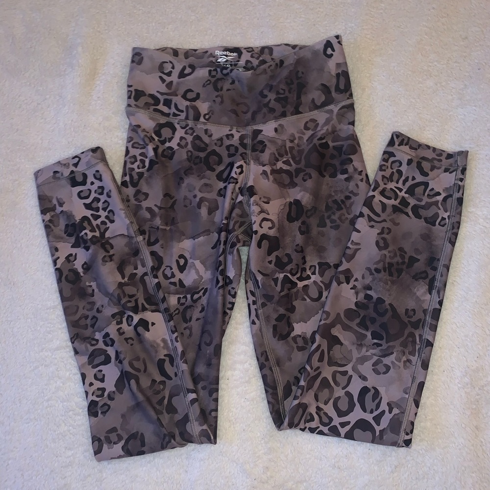 Brown leopard print Reebok leggings
